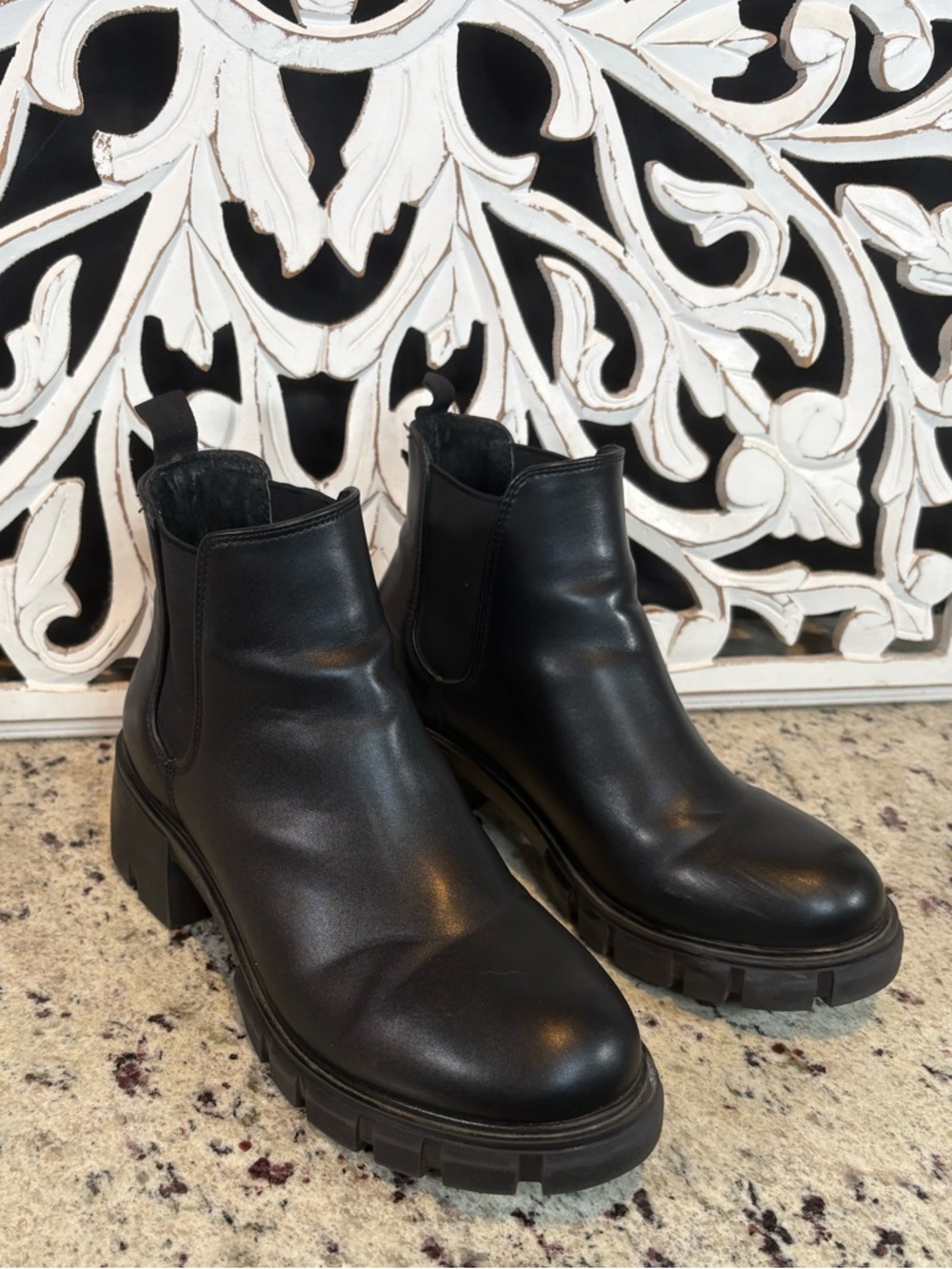 Steve Madden Black Lug Sole Hamlet Boots Size 8